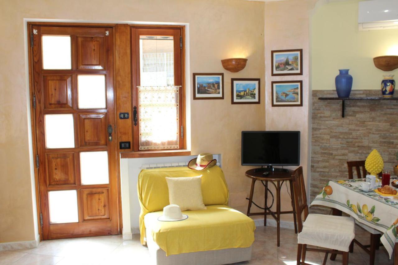 La Nina Apartment Taormina Exterior photo